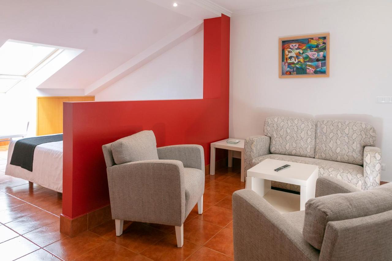 Hotel Lombina Pobra Do Caraminal Εξωτερικό φωτογραφία